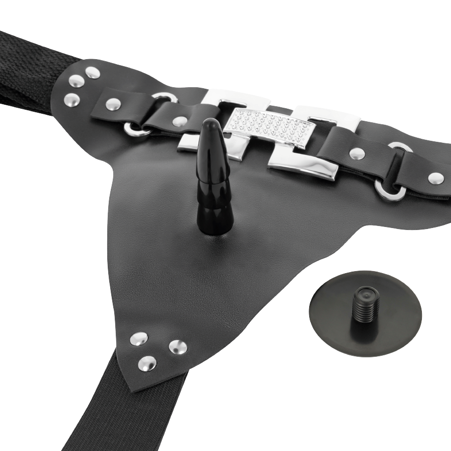 Realistic Vibrating Strap-On Harness | 16.5 cm x 3.7 cm | Harness Attraction Emmett